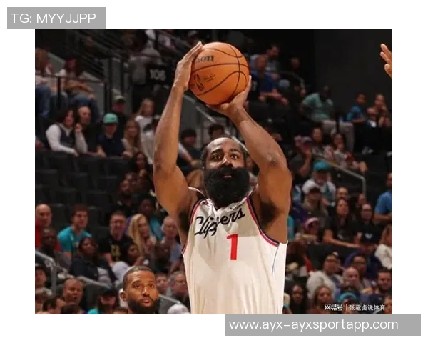 快船四连败期间哈登数据亮眼却命中率低迷引发关注